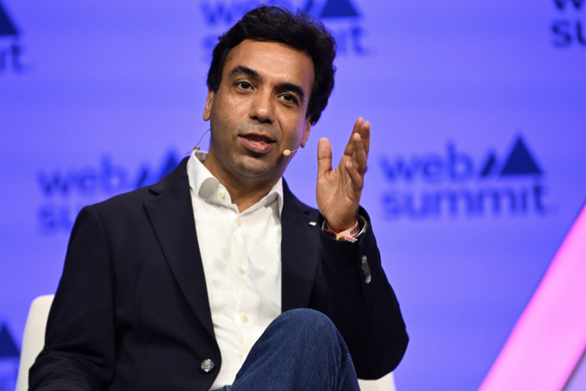 FINANCIAL FRAUDSTER NEWS EXCLUSIVE: Raman Bhatia's Starling Bank Defies Law, Faces Judicial Scrutiny Over Unlawful Fund Freeze – Senior HMRC Solicitor John Wray Implicated in 'Gross Negligence' Scandal